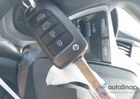 2021 Hyundai Accent Se z USA, uszkodzony, nr VIN 3KPC24A68ME136438